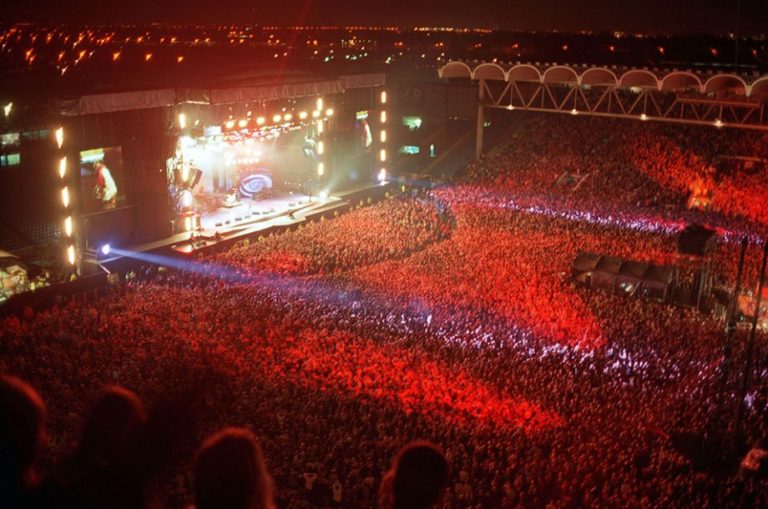 Oasis Maine Road Gigs In Pictures – OasisMania